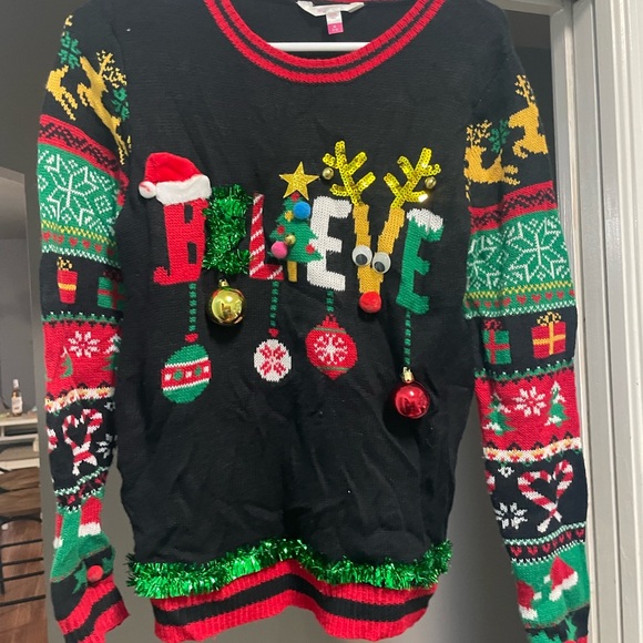 christmas sweater - Picture 1 of 3